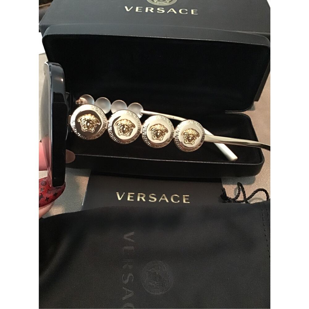 Versace sunglasses - Picture 5 of 7
